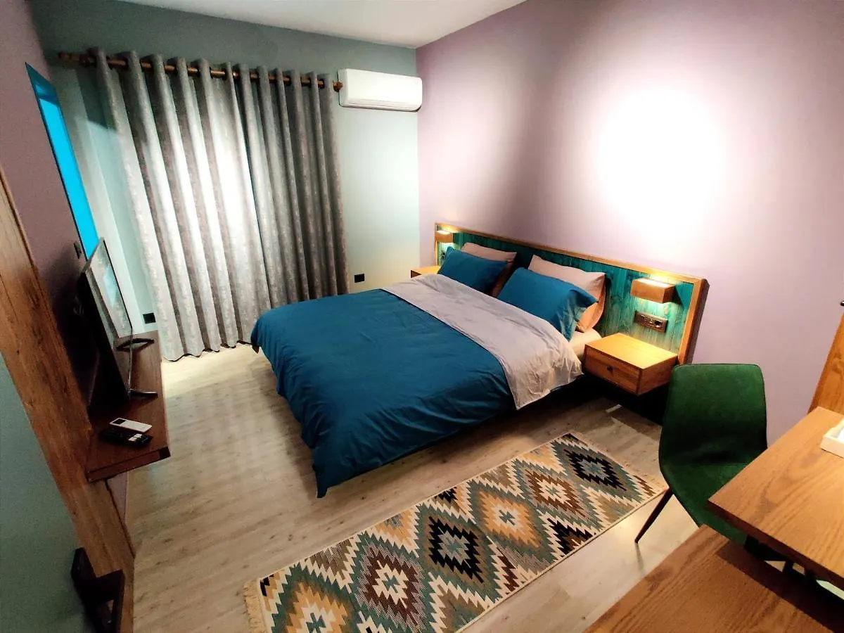 Piro'S Cozy Rooms - City Centre Korce Appartement