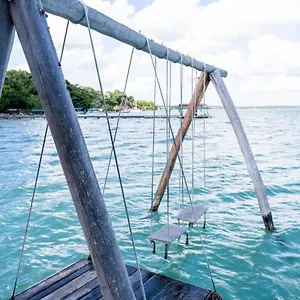 https://private-bungalow-bacalar-7-colors-lagoon.quintano-roohotels.com
